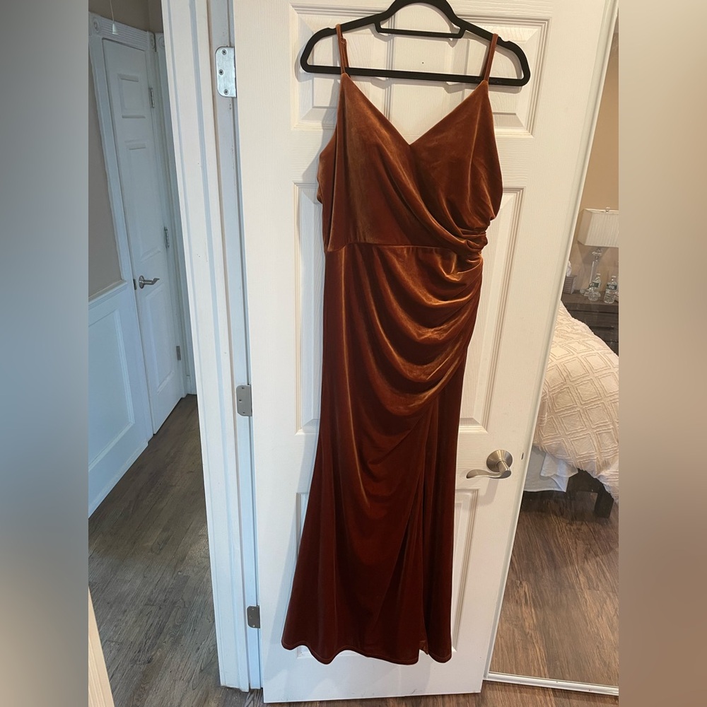 Relvery Velvet dress